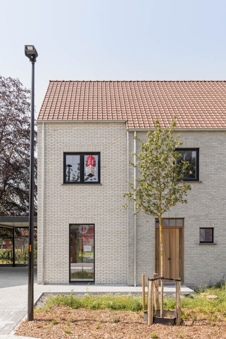 Energiezuinige halfopen bebouwing met 4 slaapkamers - foto 2
