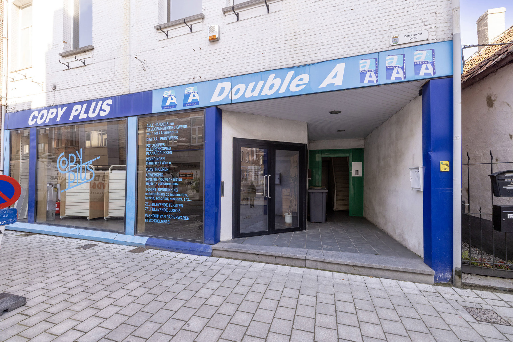 Wonen en werken in hartje Turnhout: handelspand + 2 appartementen - foto 2