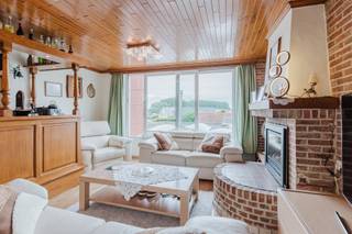 rong&amp;gt;Ligging<br />Nabij de dorpskern van Boekhoute vindt u deze prachtige handelszaak die momenteel uitgebaat wordt als bakkerij maar ook voor andere commerciële doeleinden kan gebruikt worden zoals een kruidenierszaak, fietsenwinkel, schoonheidsspecialiste, frituur, kantoren, praktijkruimte, kapsalon, vrij beroep,...Hier kan u wonen en werken perfect combineren.<br />Bent u een geëngageerde ondernemer die van aanpakken weet? Laat deze kans zeker niet liggen!<br /><br /><strong>Troeven</strong>

<ul><li><strong>Gelegen in dorpskern</strong></li><li><strong>Aparte toegang tussen werk en privé</strong></li><li><strong>Ruime kelders</strong></li><li><strong>Volledig ingericht</strong></li><li><strong>3 ruime slaapkamers</strong></li><li><strong>Zeer veel potentieel voor creatieve ondernemers</strong></li></ul>

<p><strong>Contact</strong><br />Bent u geïnteresseerd in deze unieke kans in Boekhoute? Contacteer ons vrijblijvend via arman@ryckaert.be of 09/223.11.77</p>