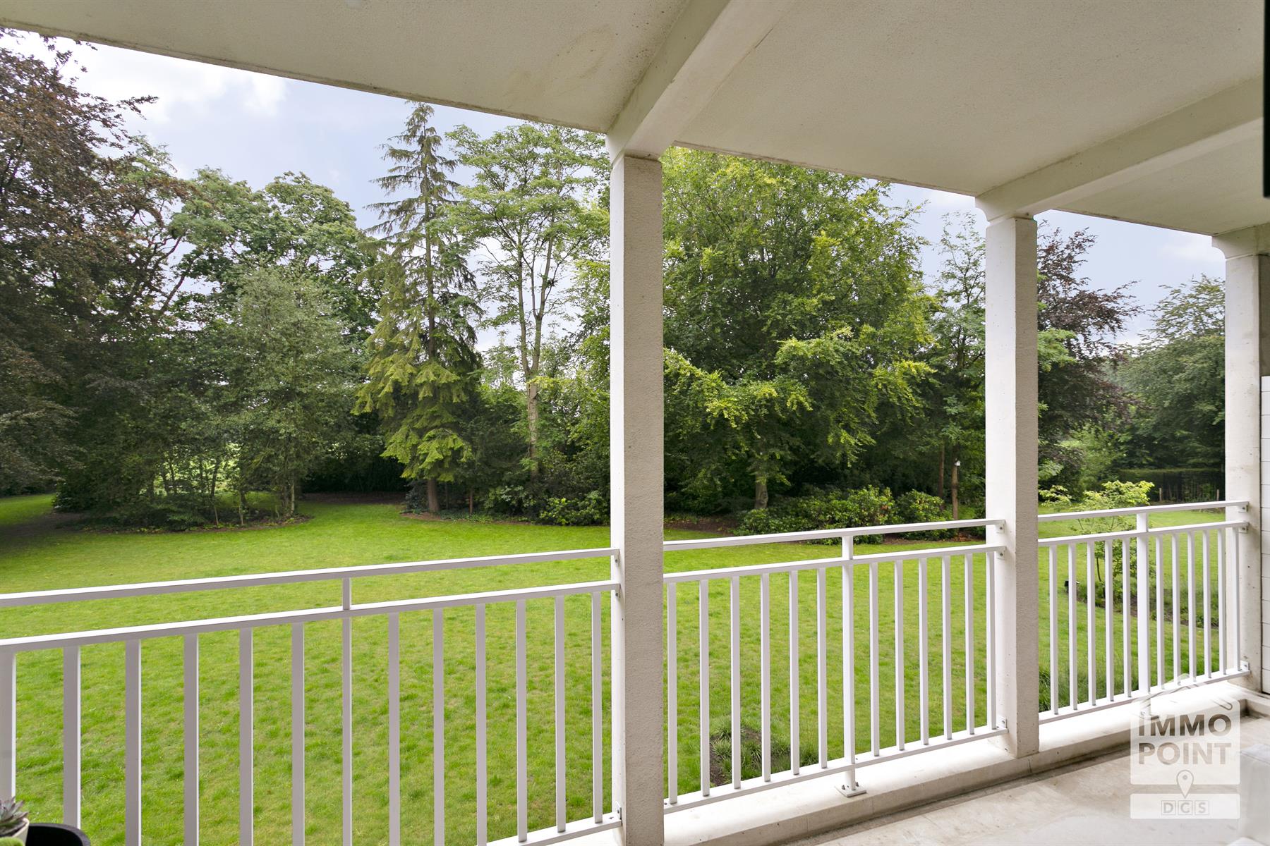 Residentieel appartement gelegen in een prachtige parktuin. - foto 4