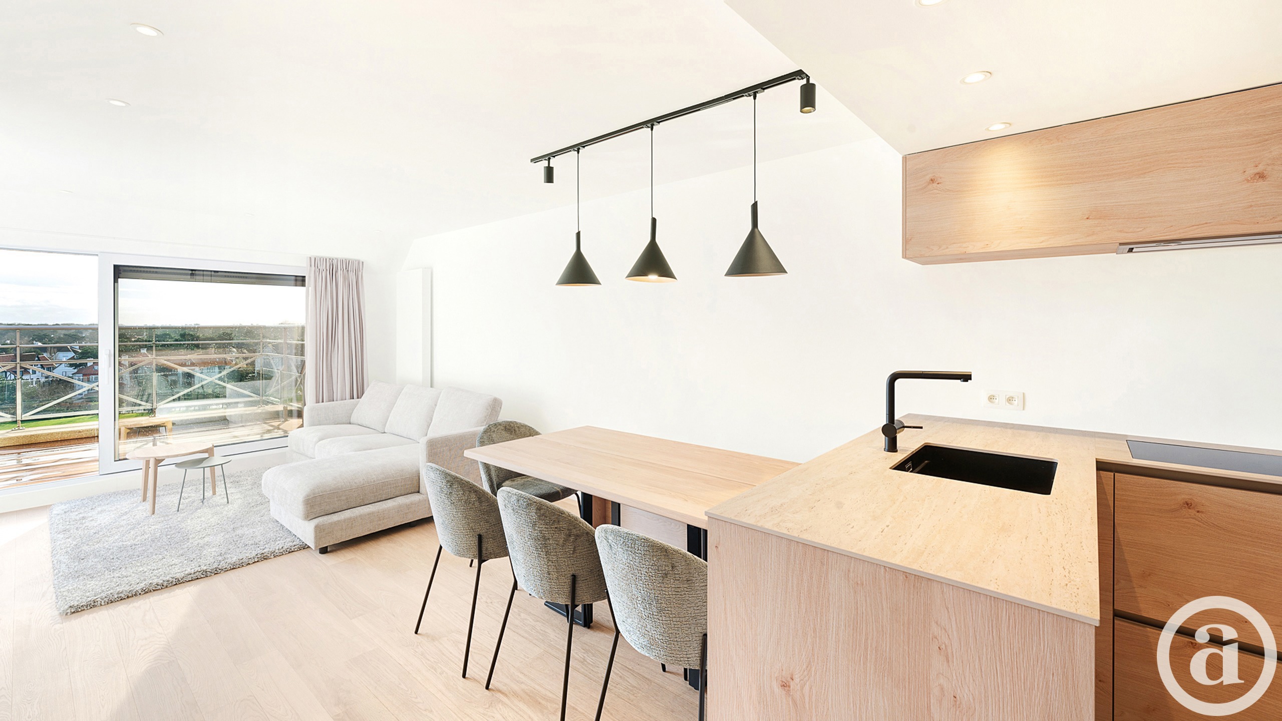 Zonnig gerenoveerd duplex penthouse appartement te Zoute - foto 5