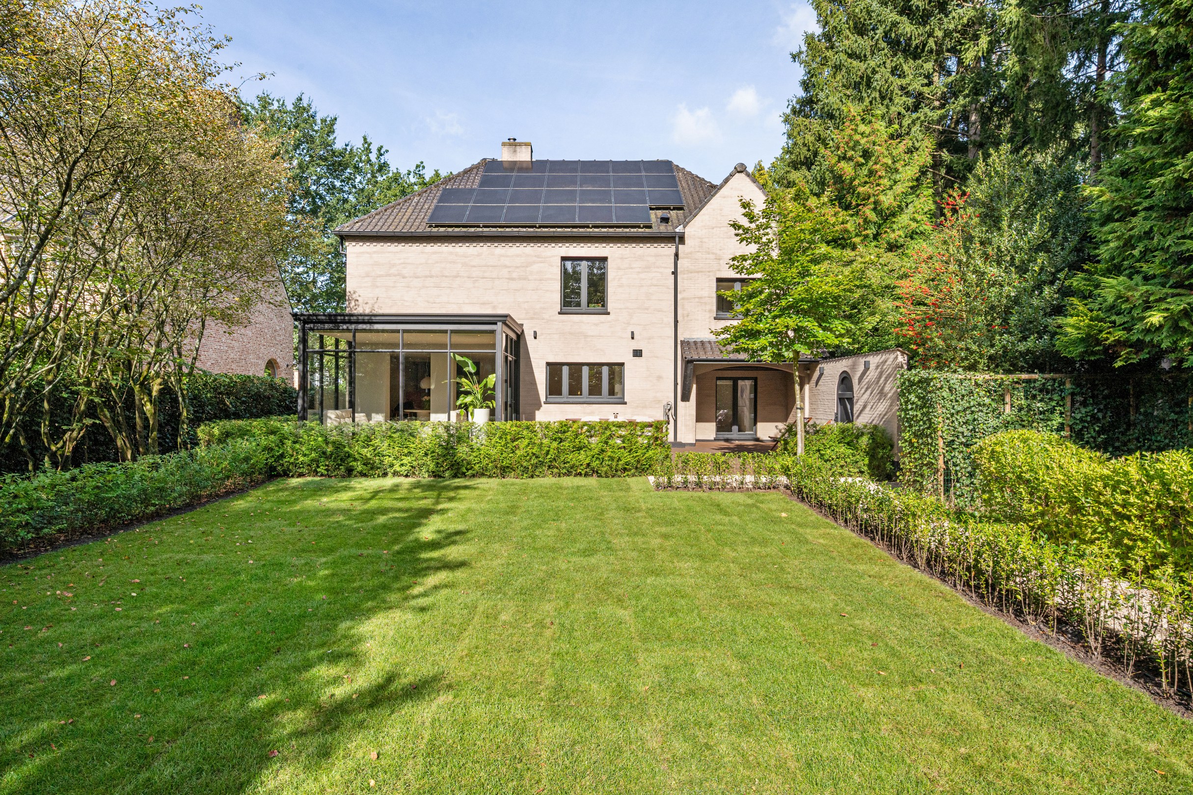 Charmante gerenoveerde villa in groene omgeving te Westmalle op perceel van +/- 2.160m² - foto 4