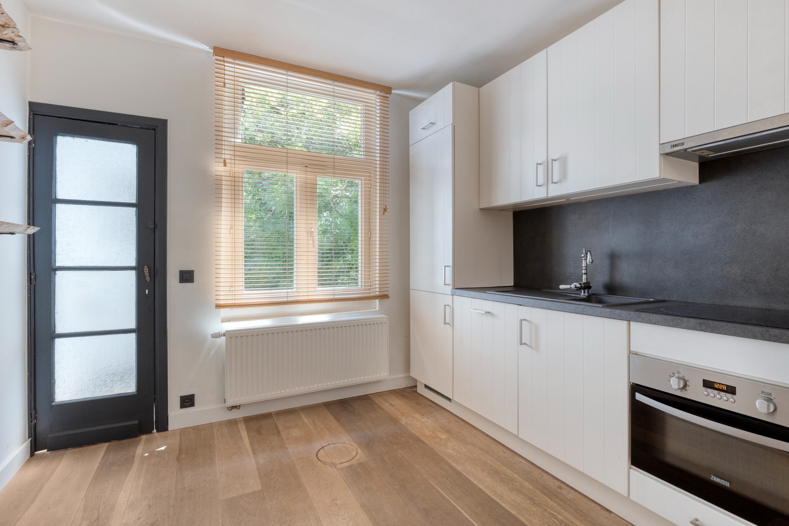 Apartment for sale in Antwerp with 2 bedrooms - photo 4