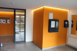 Deze studio met een oppervlakte van 36m² bevindt zich op wandelafstand van Campus IMEC te Leuven en omvat: inkomhal, leefruimte met slaaphoek,...