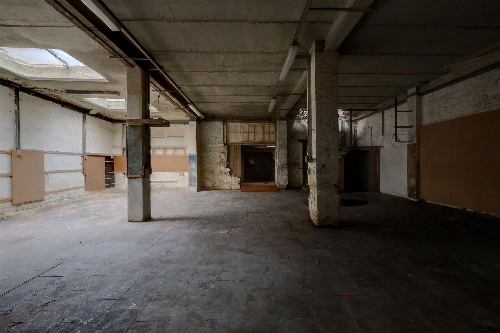 Opslagruimte/magazijn met veel mogelijkheden in Borgerhout - foto 4