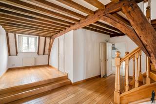 Unieke duplex met 3 slk en terras in historisch gebouw te centrum Lier.Algemeen:- Riant duplex appartement- Prachtig gelegen in het historisch...