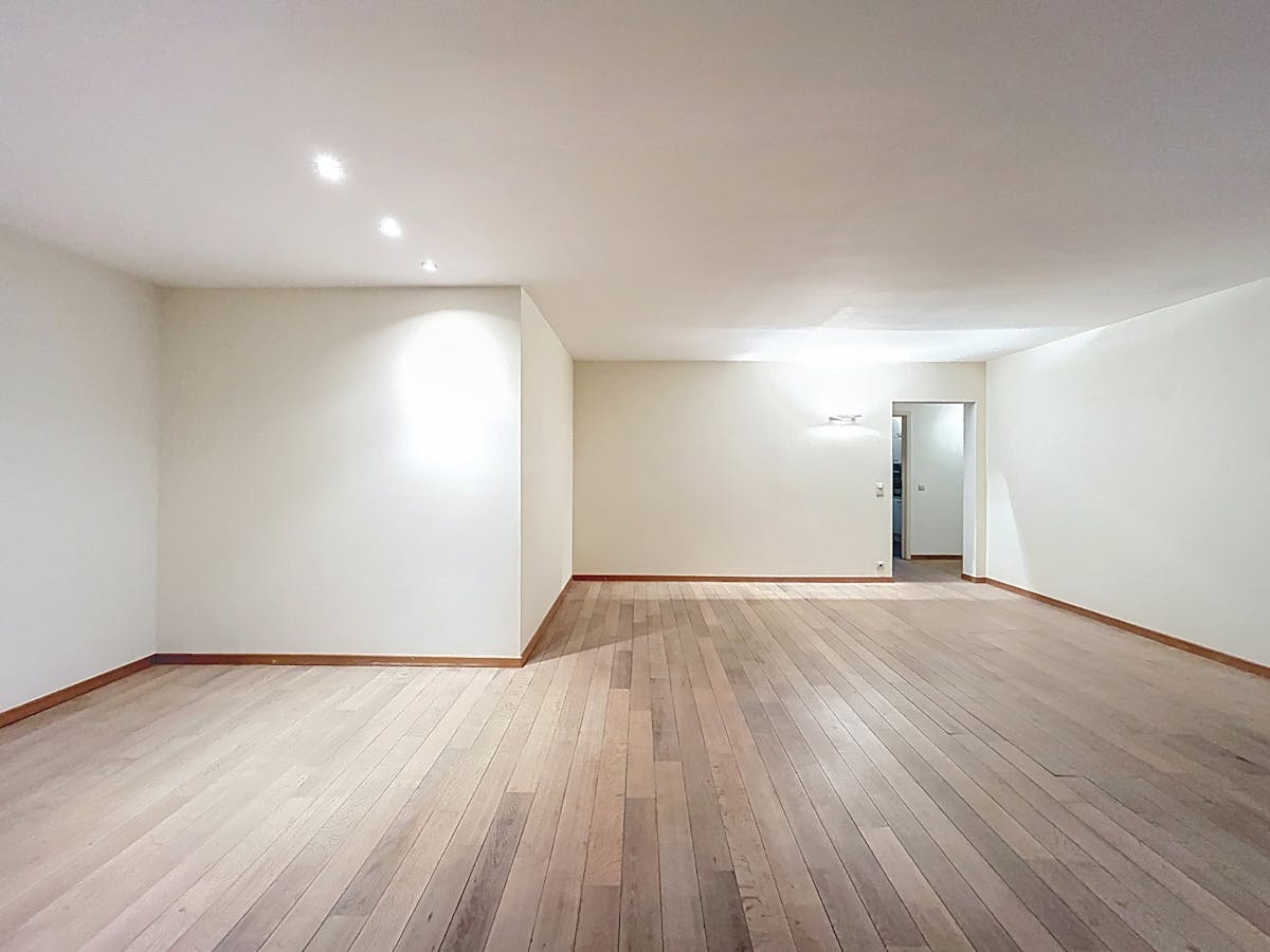 Ruim appartement met 2 kamers te huur in Kortrijk - foto 2