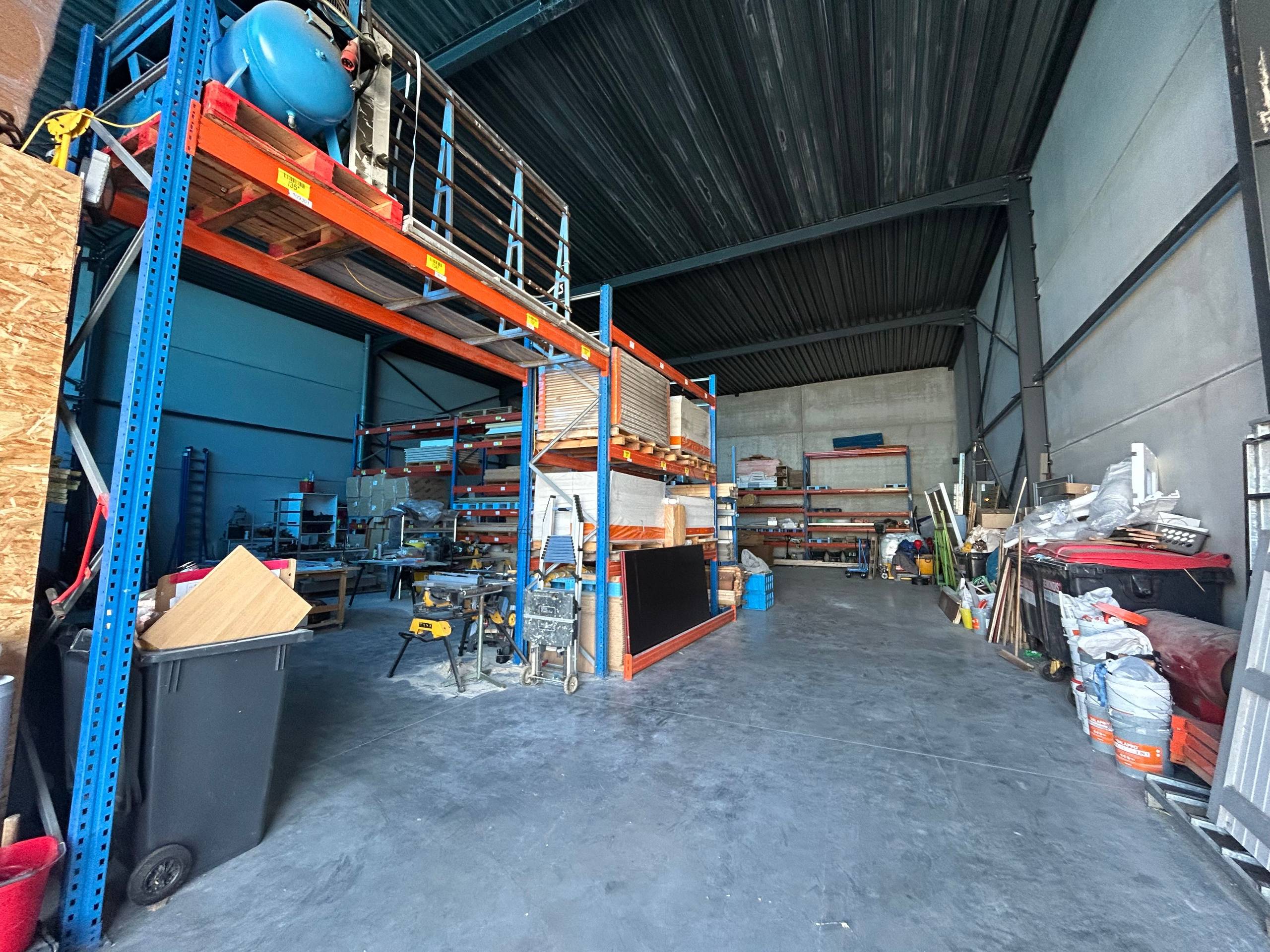 KMO-Unit te huur op uiterst handige ligging te Oostende. - foto 3