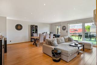 Op zoek naar een verzorgd appartement met alle comfort?Dan is deze unieke opportuniteit ongetwijfeld wat u zoekt!Dit lichtrijk appartement is gelegen...