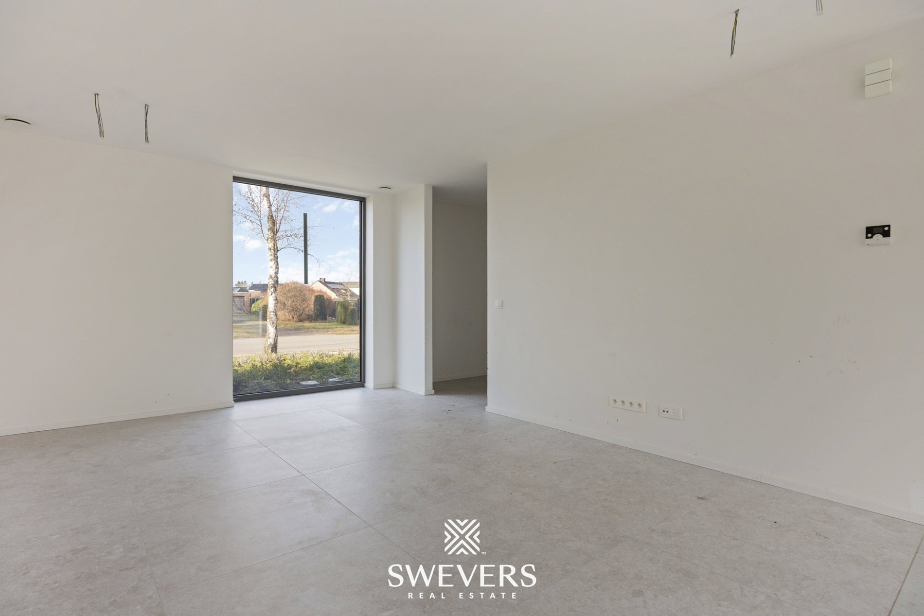 Moderne woning met open leefruimte en tuin - foto 4