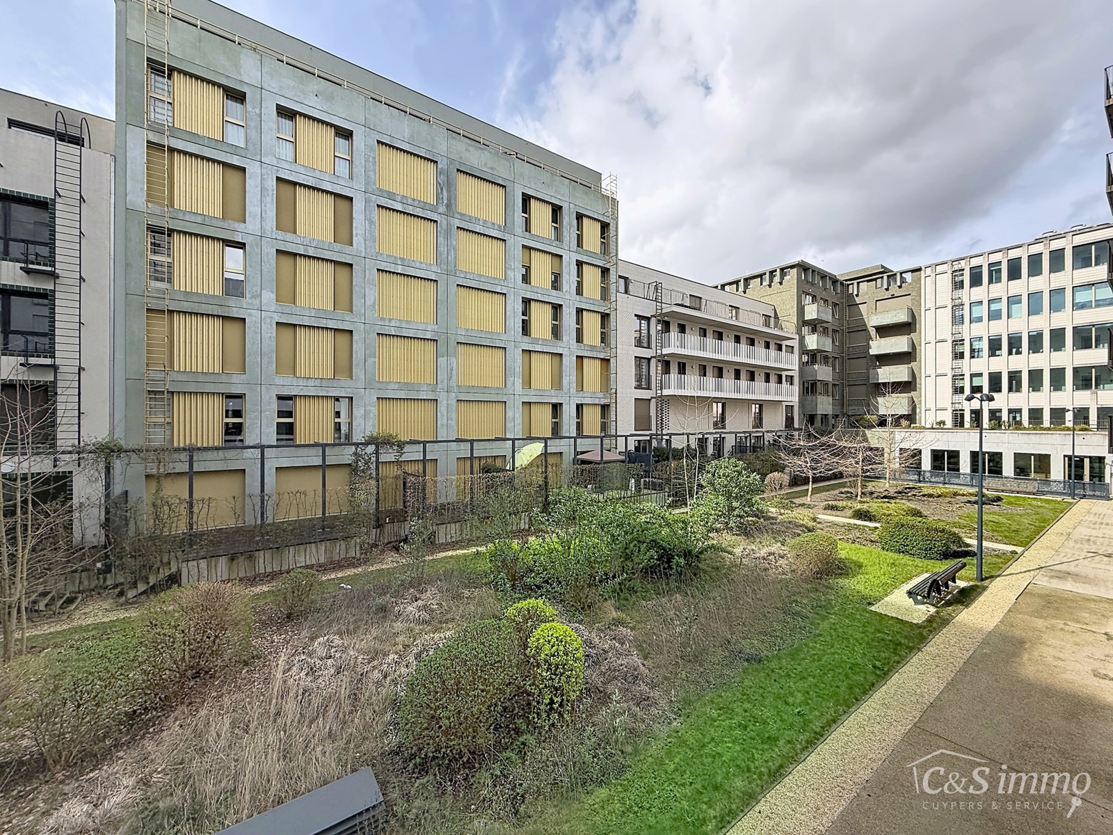 Luxe appartement met terras met uitzicht op de jachthaven - foto 1