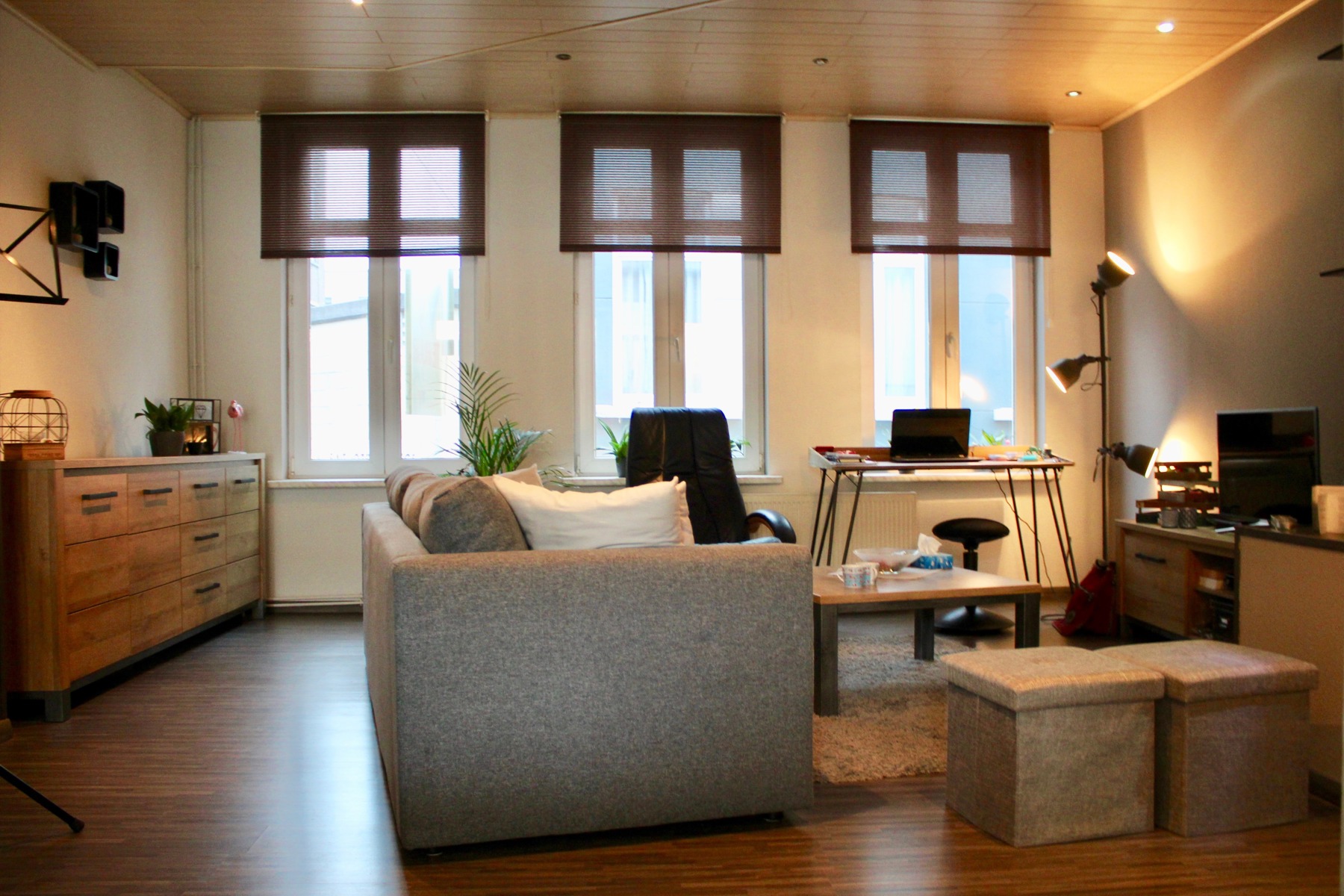 Ruim appartement met terras in centrum van Aalst! - foto 4