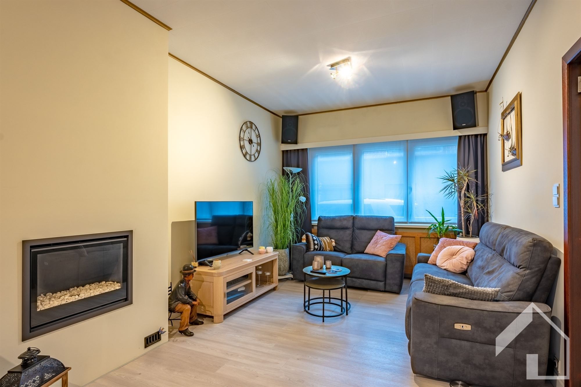Ruime woning met 3 à 4 slaapkamers - foto 4