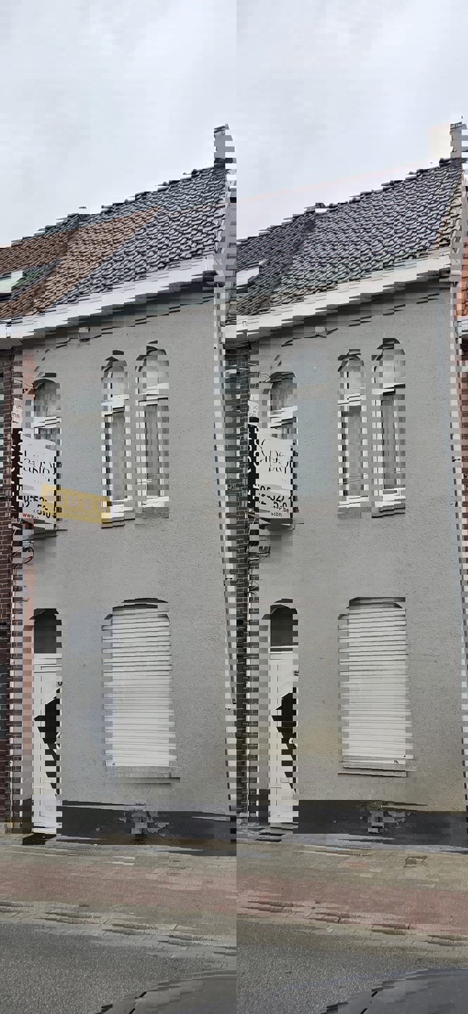 Te renoveren gezinswoning met 3 slaapkamers - foto 3