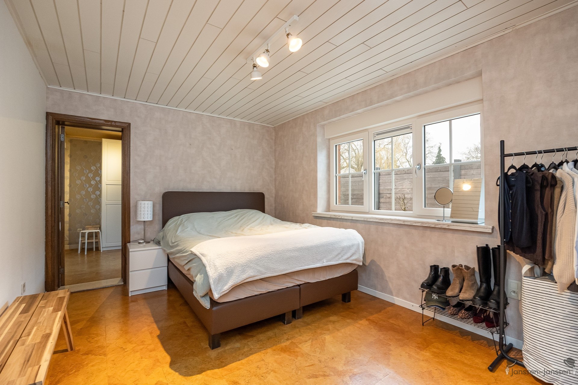 Gerenoveerde boerderij met landelijk zicht - foto 4