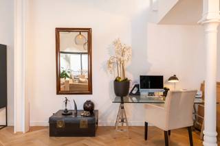 Karaktervol ruim appartement met terras op het EilandjeHet appartement bevindt zich op de eerste verdieping van een kleinschalige residentie op het...