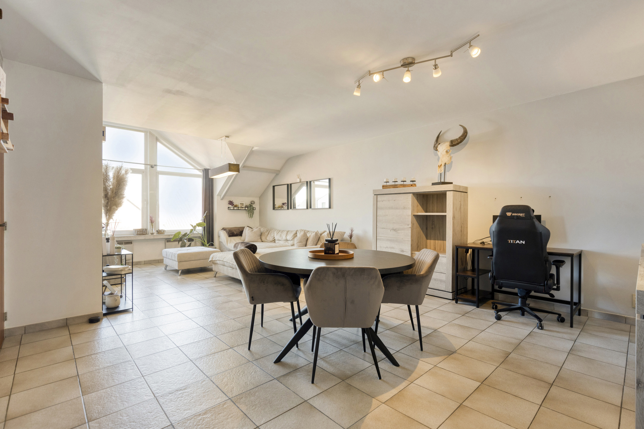 Appartement à vendre à Ranst avec 4 chambres - photo 1