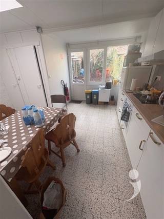 Vous cherchez une chambre d'étudiant confortable dans un endroit calme ? Dans la Van t Sestichstraat, nous proposons une chambre dans une...