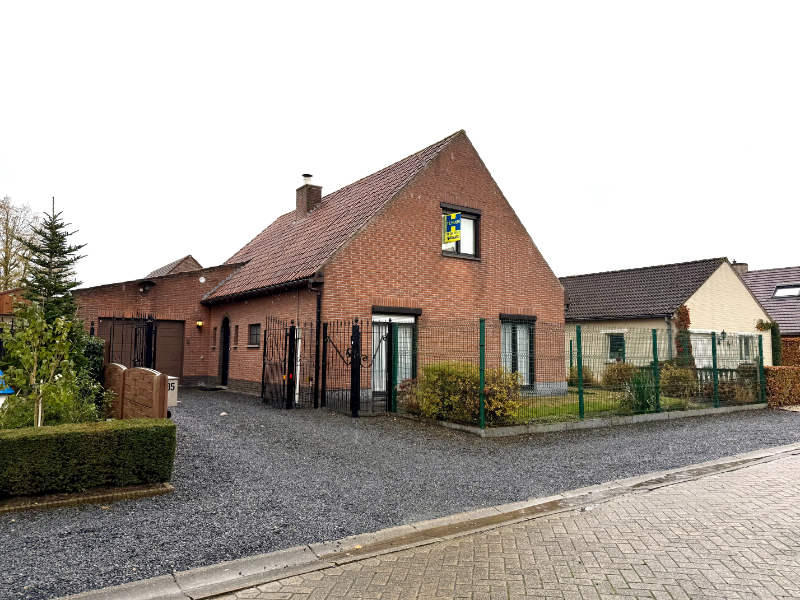 Verzorgde, energetisch gerenoveerde woning in rustige en centrale verkaveling - foto 1