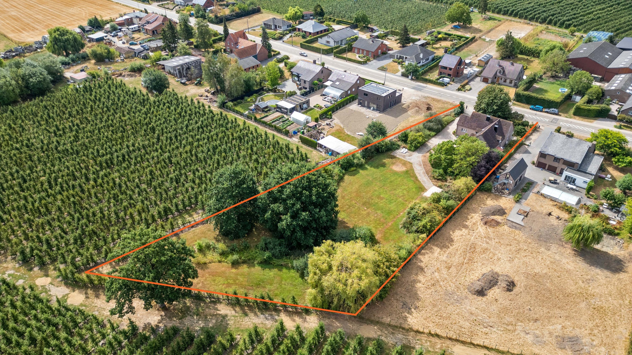 HERK-DE-STAD - Ruime woning op een uitzonderlijk perceel! - foto 5