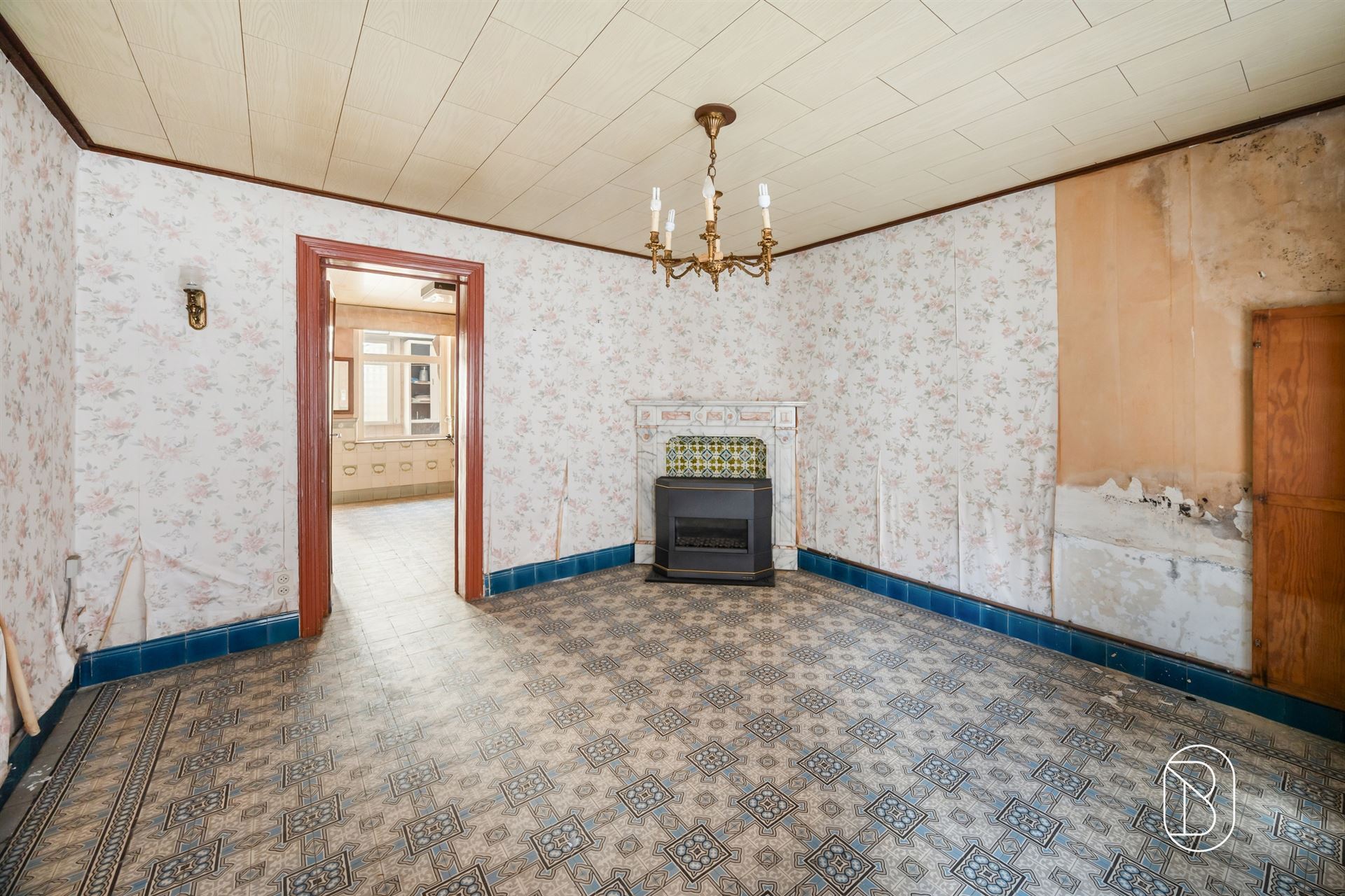 Te renoveren woning met potentieel! - foto 5