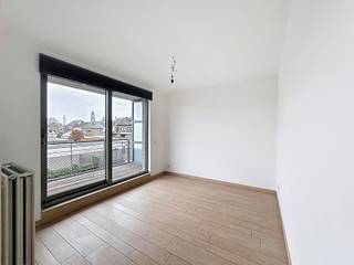 Dit aangename 1-slaapkamerappartement is rustig gelegen in Ninove, terwijl het centrum, winkels en openbaar vervoer zich op korte afstand bevinden...