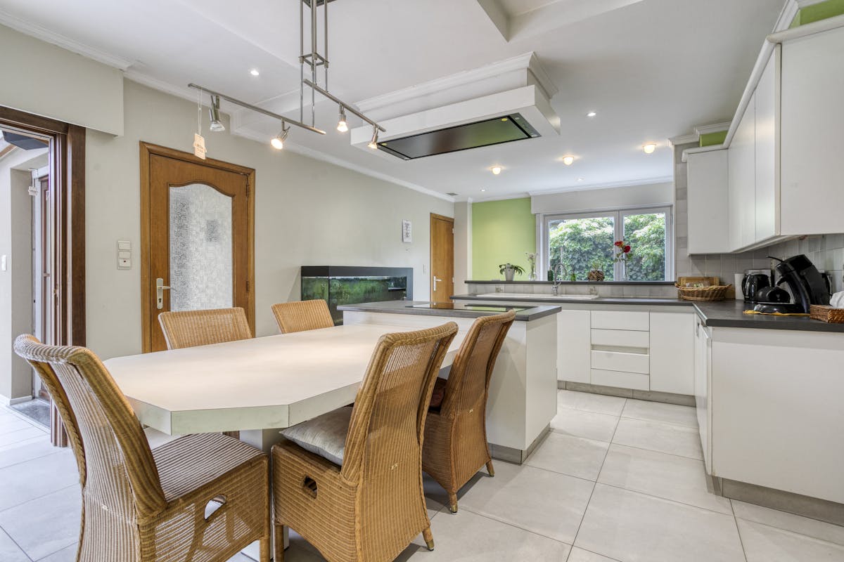 Alleenstaand huis met 5 kamers en atelier te koop in Waregem - foto 4