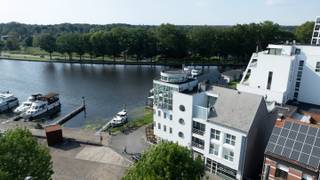Uniek wonen aan het water! Deze prachtige penthouse met waanzinnig uitzicht en maar liefst 5 terrassen ligt in het mooiste stuk van Turnhout pal...