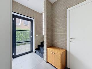 <strong><span>Ruim én Modern Duplexapp met 3 SLPK, Terras én staanplaats!<br /><br /></span></strong>Voor meer info en/of een bezoek, contacteer uw vastgoedkantoor KURTIMMO ENKEL via info@kurtimmo.be!<strong><span><br /></span></strong>