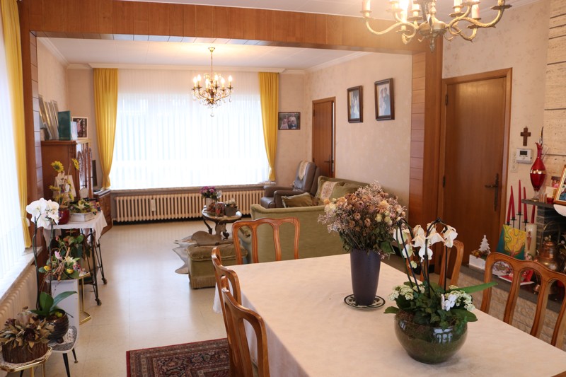 Ruime villa met 3 slaapkamers, inpandige garage en zonnige tuin met uitweg op 1568m2 (2 loten) - foto 5