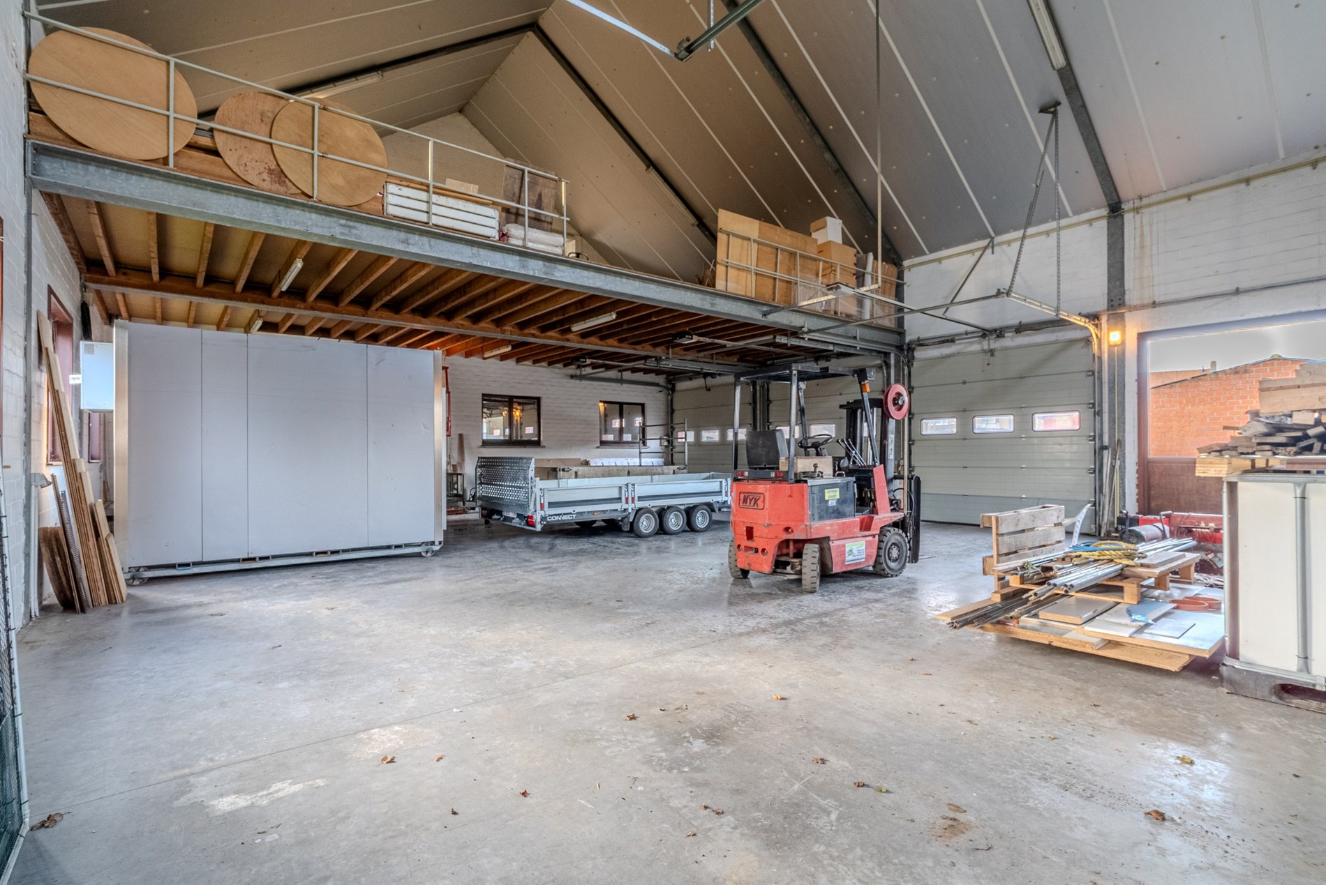 Verschillende loodsen te koop in het centrum van Lo - foto 4