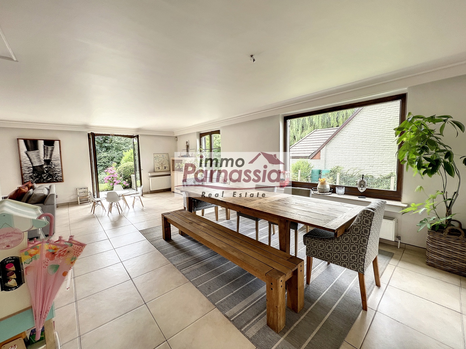 Ruime residentieel gelegen villa nabij de BSB - foto 2