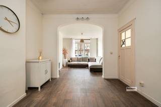 In centrum Deurne gelegen, goed onderhouden, woning met 4 a 5 slaapkamers.De woning heeft de laatste jaren al wat updates gehad en heeft hier een...