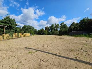 Perceel bouwgrond voor open bebouwing met een oppervlakte van ± 5a 48ca. Perceelbreedte: 14,91m. Bouwbreedte: ± 9m. Lot 1 uit een...