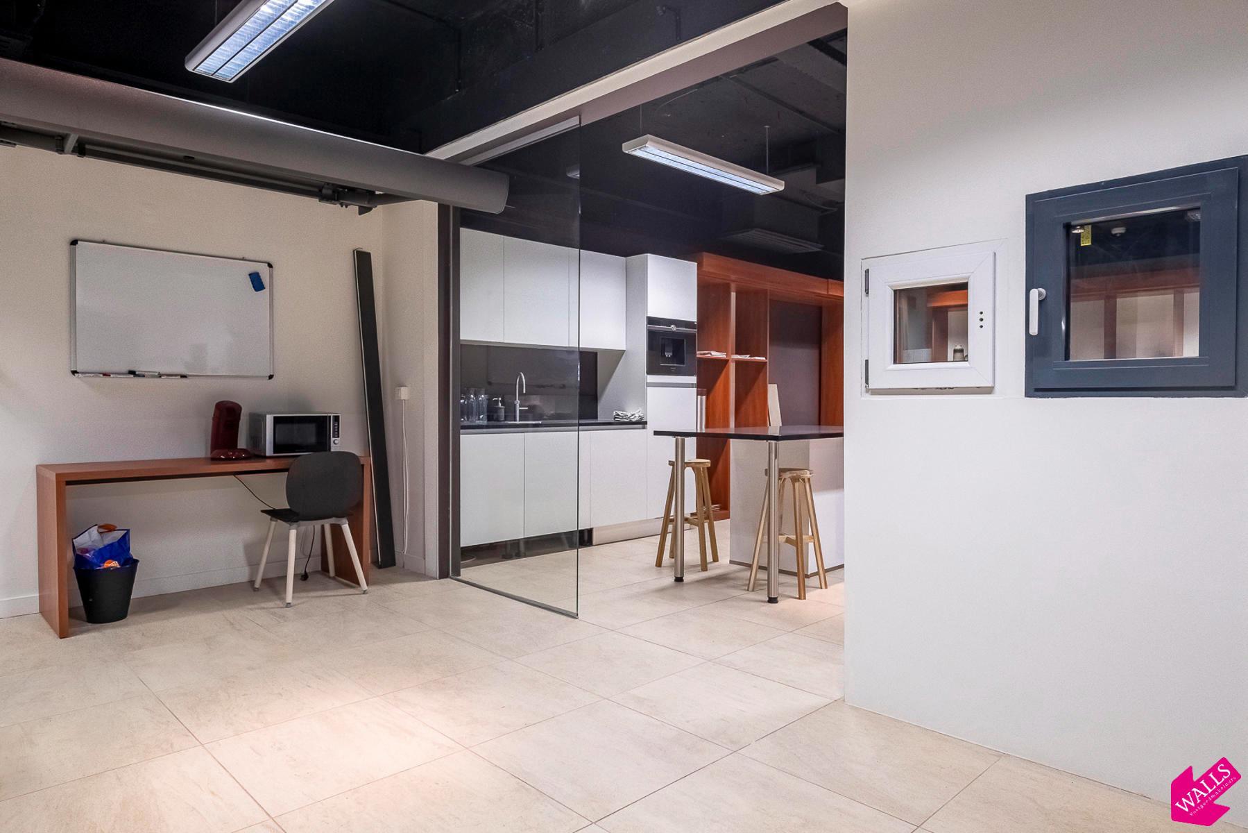 Commercial à louer à Wilrijk - photo 4