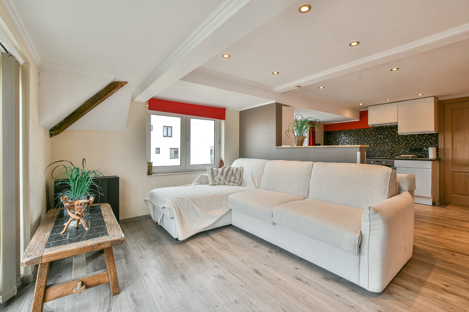 Ruime woning met veel mogelijkheden, carport en 2 parkeerplaatsen - vlakbij centrum &amp; zee! - foto 5