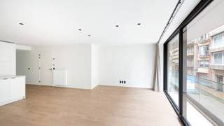 Mooi en groot appartement in een nieuwe residentie vlakbij de Delhaize en het strand van Heist-aan-Zee. Gebouwd in 2024 en conform met...