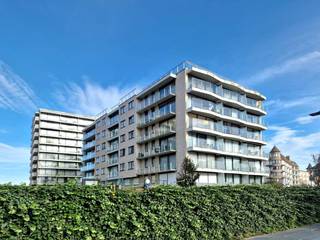 GROTE GARAGEBOX MET 4 PARKEERPLAATSEN (nummers 116-117-118-119) TE KOOP ONDER DE RESIDENTIES "SANDERLING + SANDPIPER" gelegen in de Kapellelaan 2...