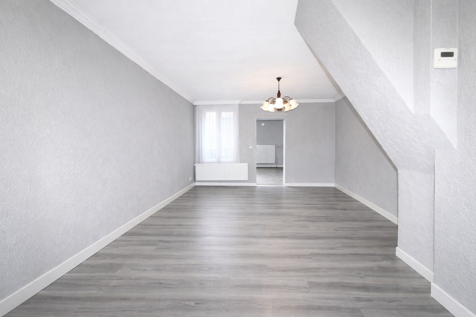 Te koop: Instapklare centraal gelegen gezinswoning met 4 slaapkamers én EPC B in hartje Sint-Niklaas! - foto 4