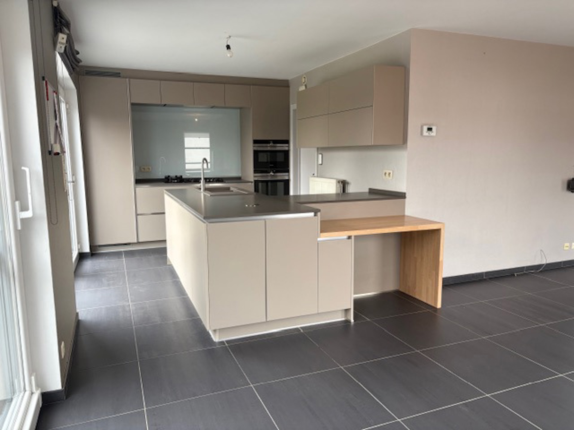 HOB met 4 slpk., carport en tuin te Heppen Leopoldsburg - foto 2