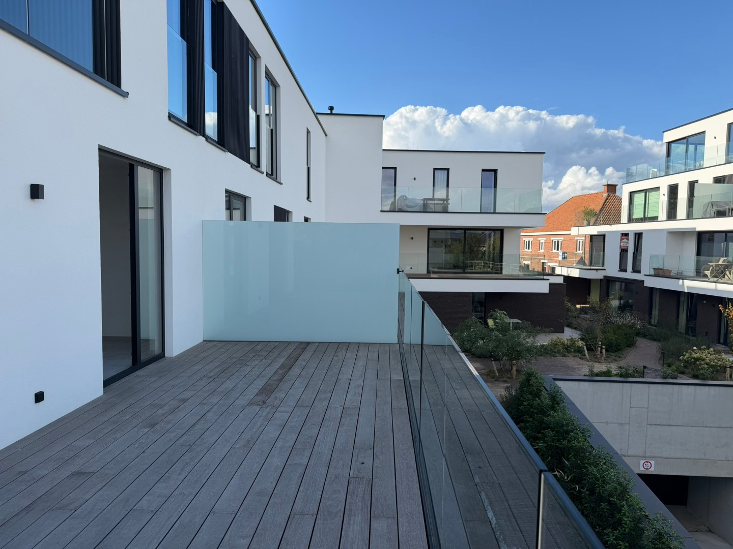 Ruim nieuwbouwappartement met autostaanplaats en kelder - foto 4