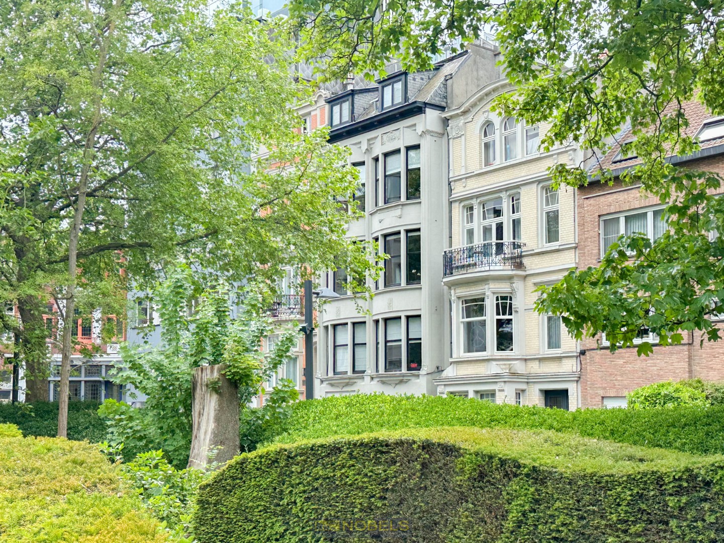 Te koop, stijlvol duplexappartement met prachtig dakterras in voormalig herenhuis te Oostende - foto 3