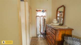 WOONPROPERTY IN RANST - VOLLEDIG INZICHT IN DEZE VEELZIJDIGE WONING Deze gezellige woning gelegen in Ranst biedt een praktische en comfortabele...