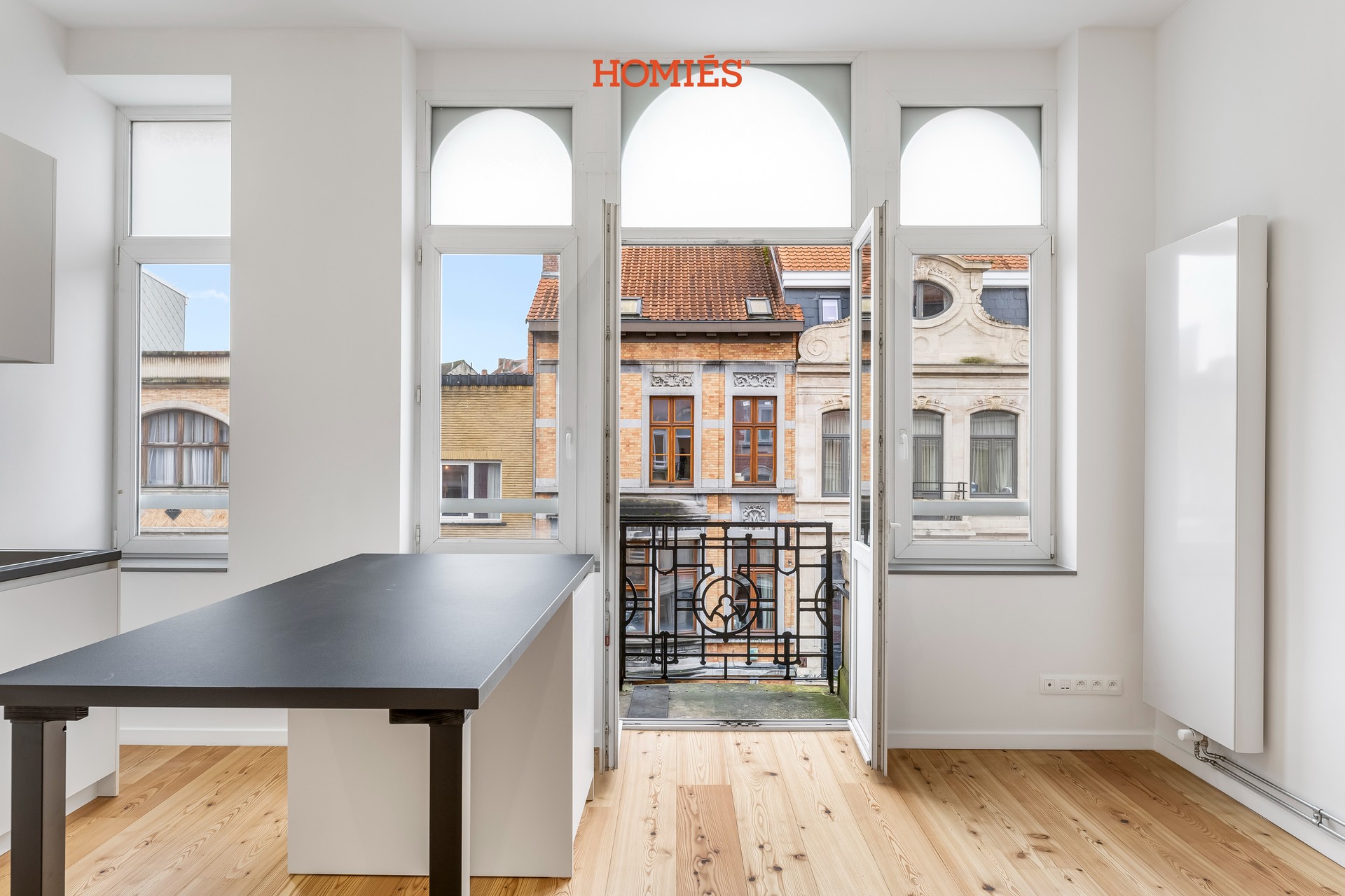 Gerenoveerd appartement met terras/balkon in historisch pand - foto 5