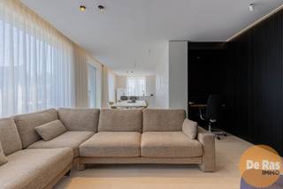 EEERSTE BEZOEKDAG ZONDAG 10/05 VANAF 10U (enkel op afspraak!)AALST - Dit exclusieve Penthouse bevindt zich op de volledige 4de verdieping van...
