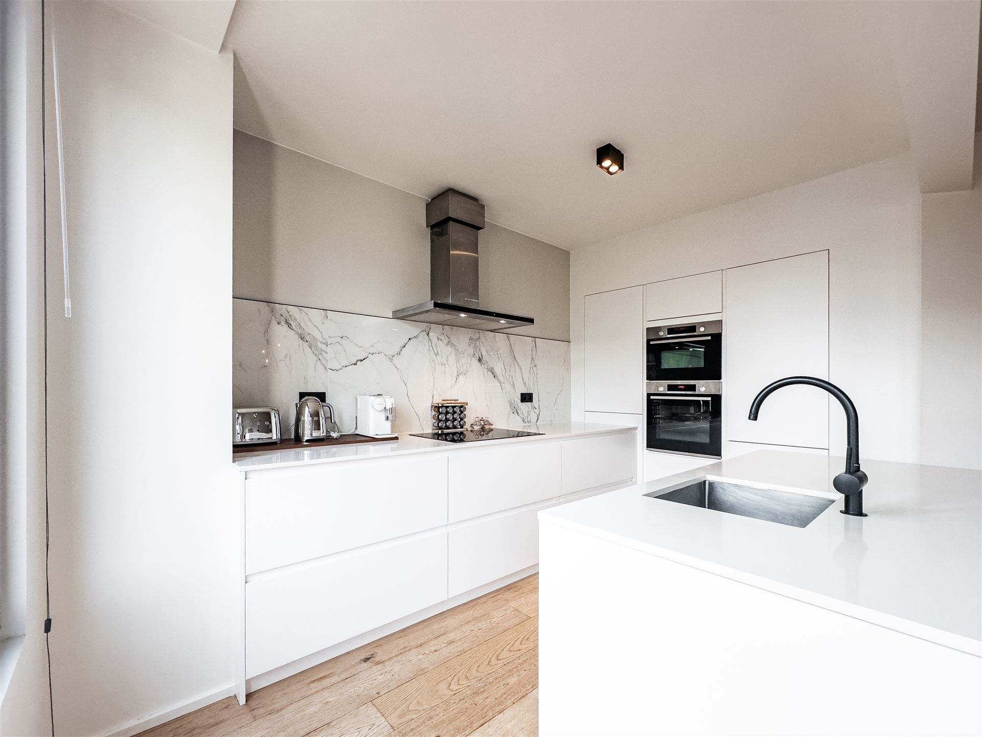 Gerenoveerd 2-slaapkamer appartement in de Buizegemwijk - foto 5