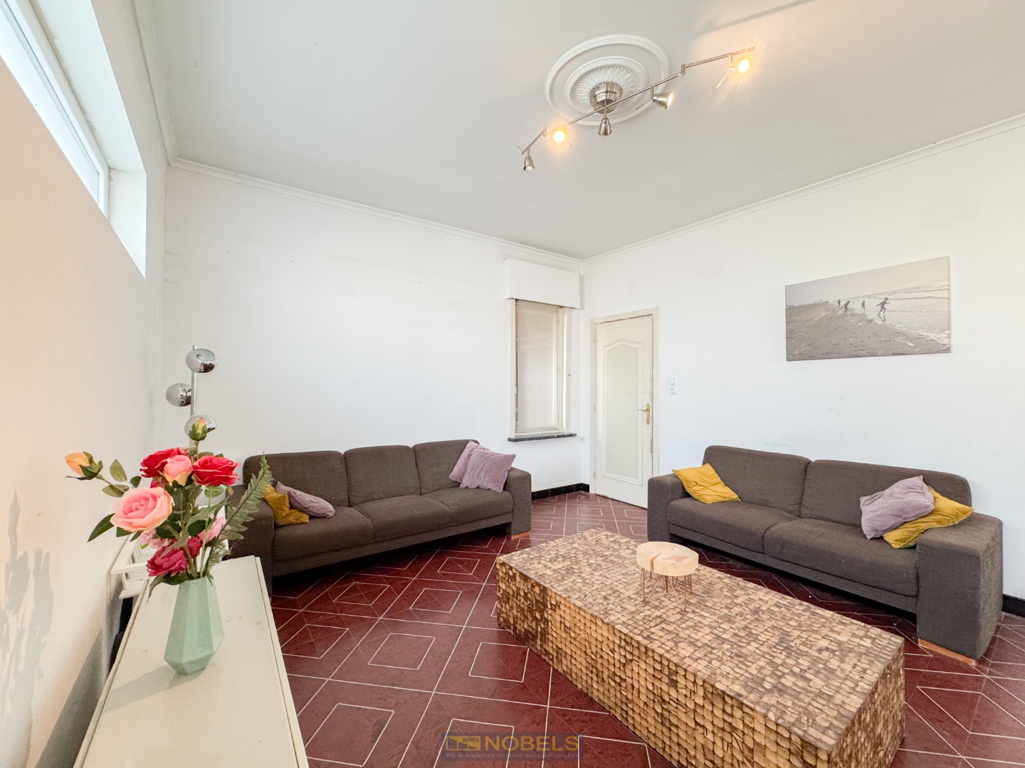 Te koop, te renoveren gezinswoning met ruime bewoonbare oppervlakte te Merelbeke! - foto 4