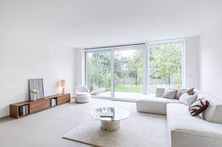 Instapklaar nieuwbouwappartement te huur in het centrum van Tielt.Het appartement is gelegen op het gelijkvloers en er is een tuin aanwezig. Het...