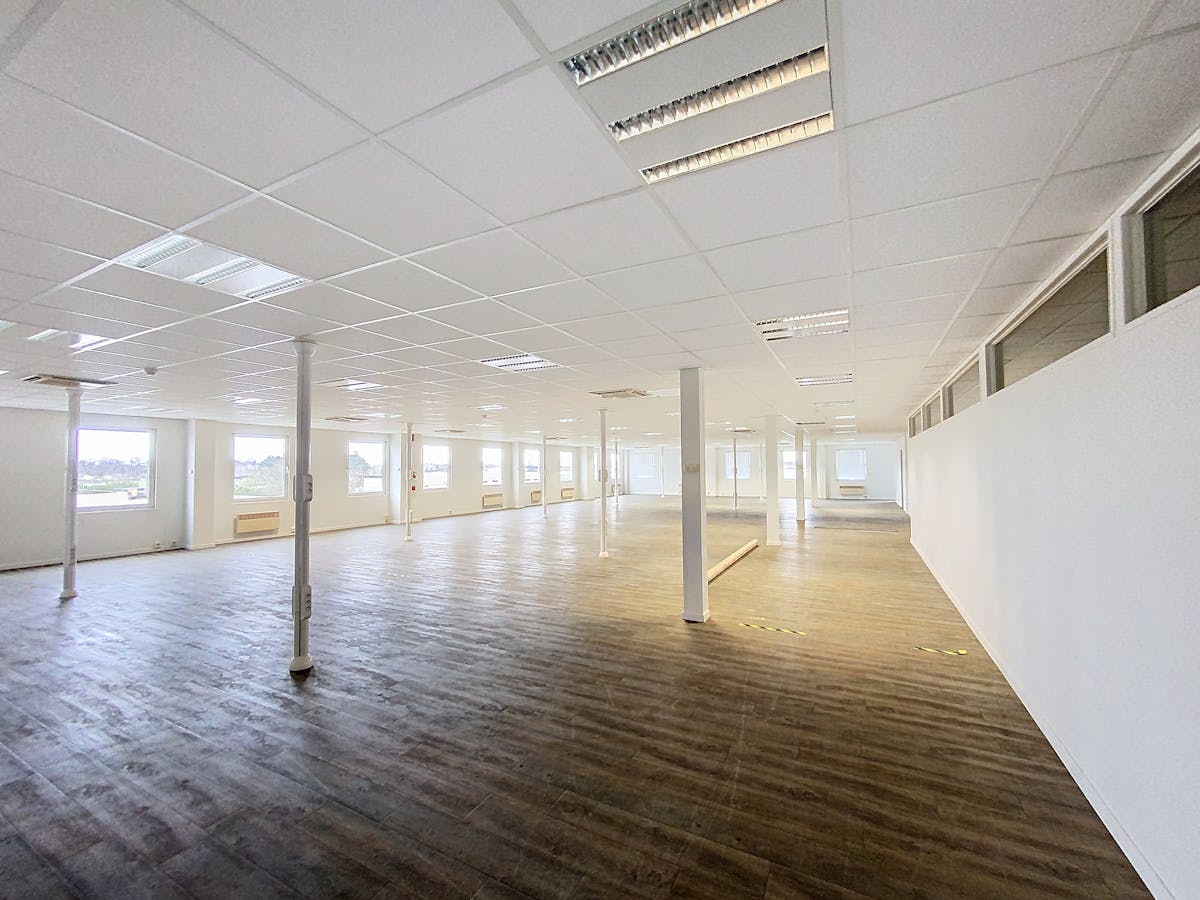 Kantoren (180 - 398 m²) vlakbij E40 te Drongen - foto 3