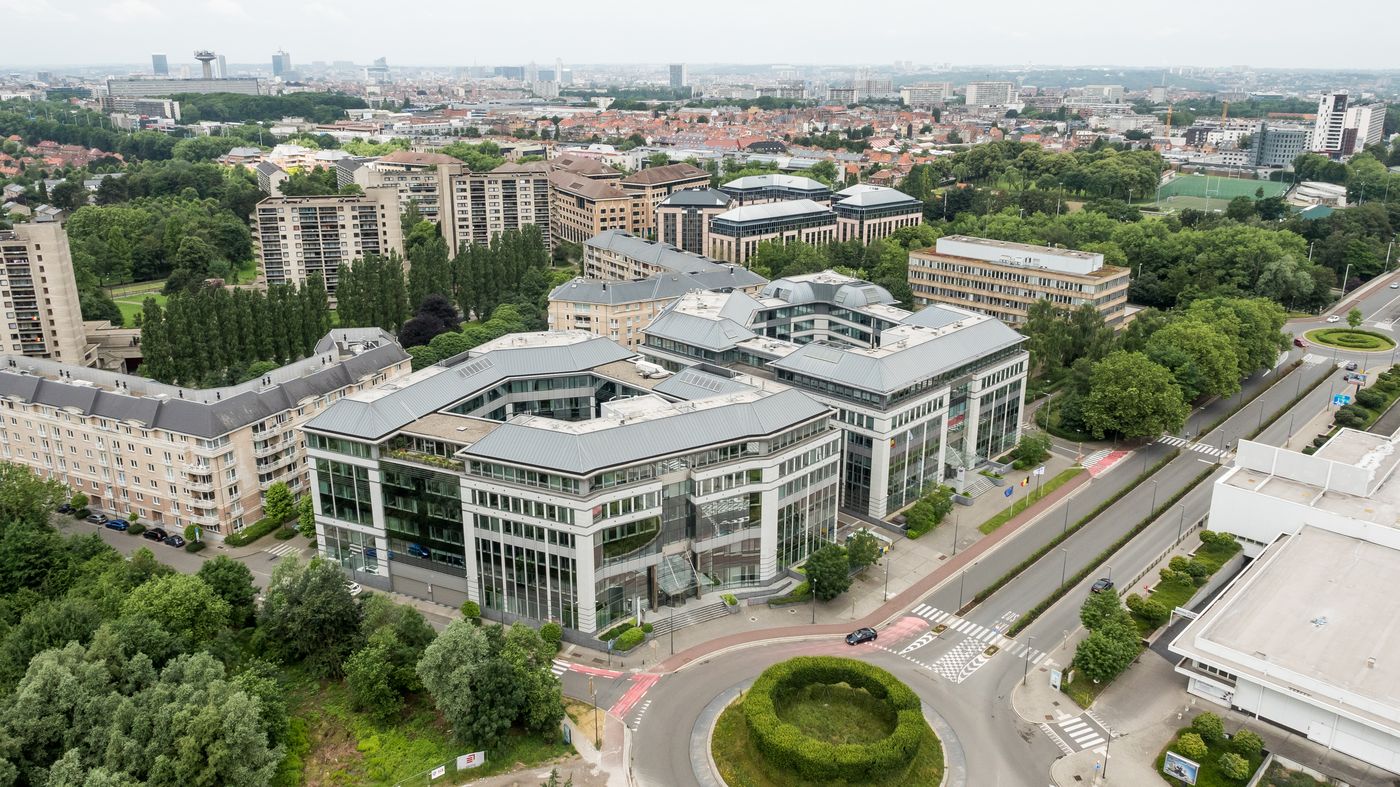 654 m² de bureaux de qualité à proximité du R0 - photo 2